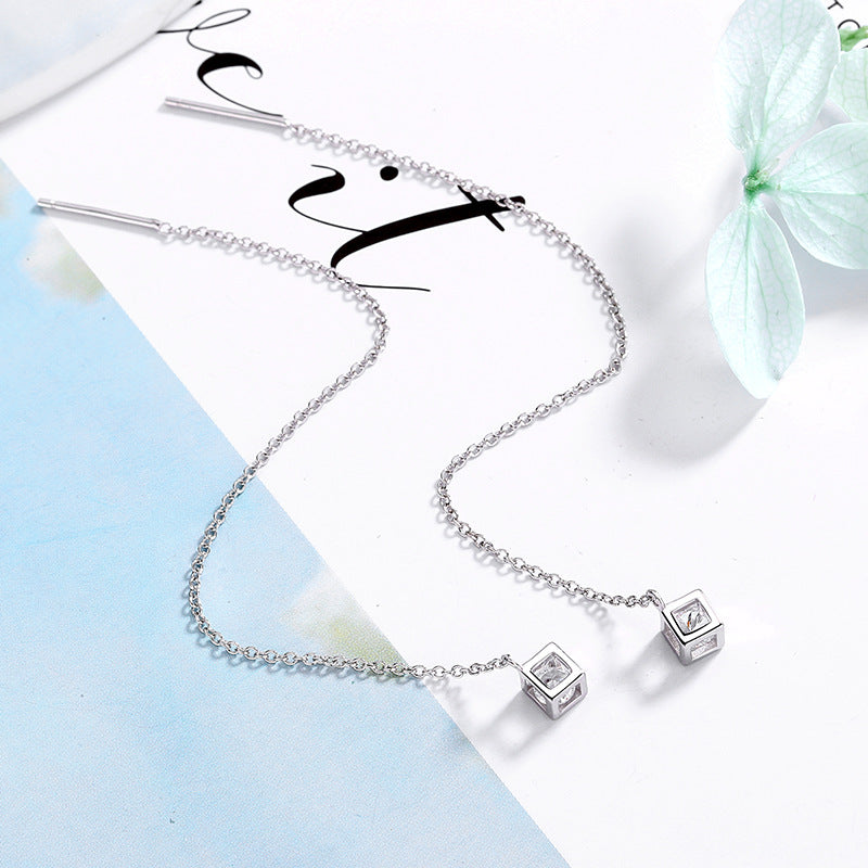 Women's earrings with elegant square pendant and shimmering zirconia All Fashion