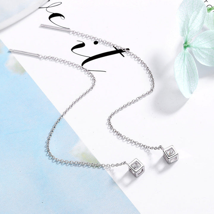Women's earrings with elegant square pendant and shimmering zirconia All Fashion