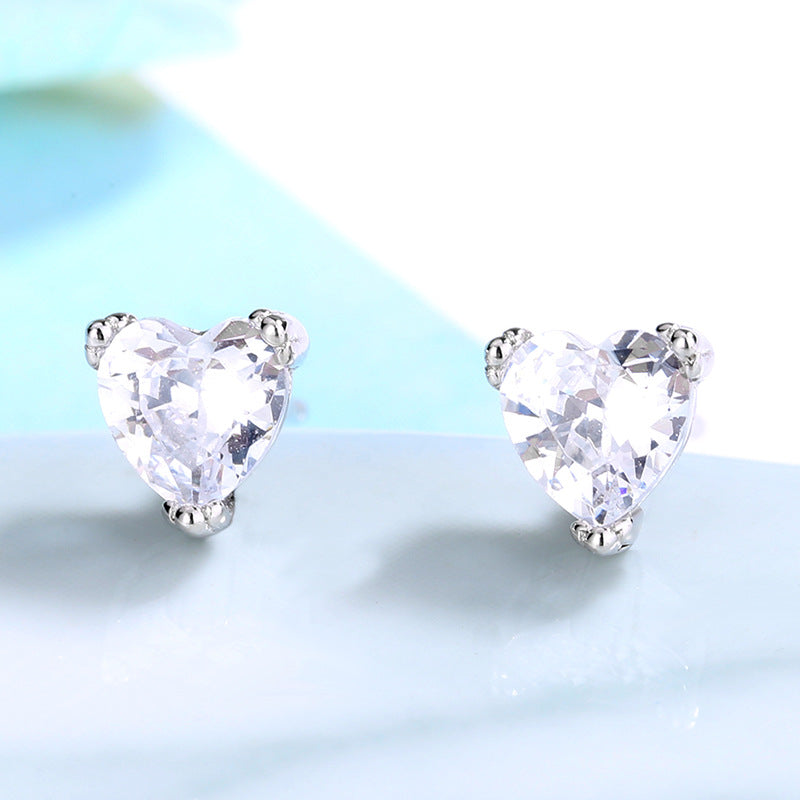 Women's earrings with sparkling heart accents made of high-quality stainless steel All Fashion
