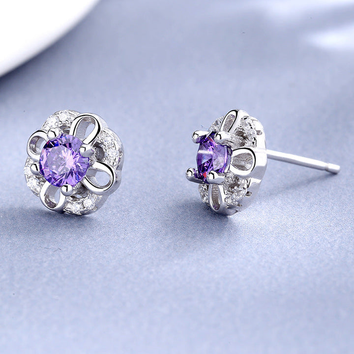 Women's stud earrings with delicate flower design and sparkling crystals All Fashion