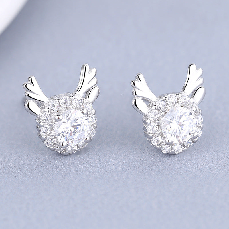 Women's earrings with sparkling crystals and playfully designed wings All Fashion