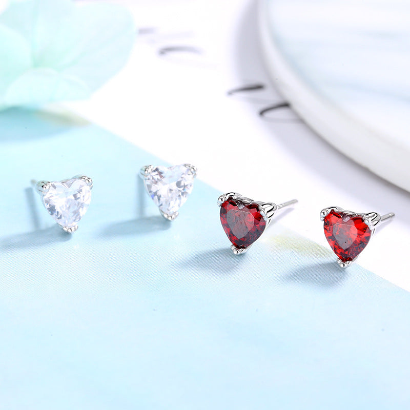 Women's earrings with sparkling heart accents made of high-quality stainless steel All Fashion