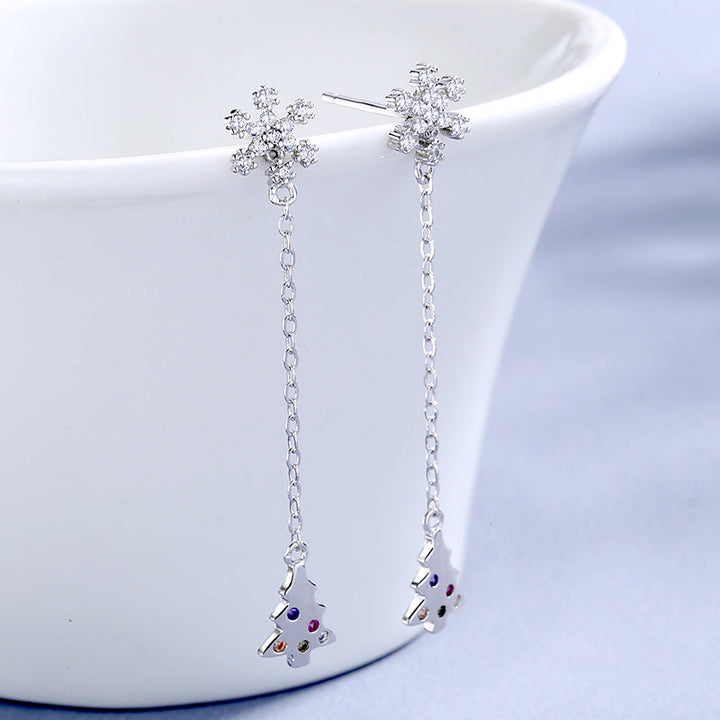 Women’s earrings with sparkling snowflake pendant and chain embellishment All Fashion
