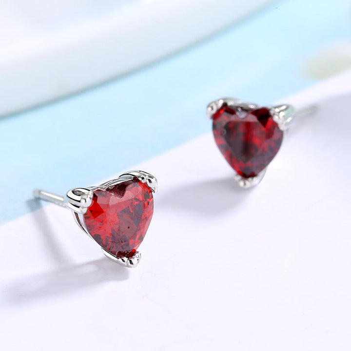 Women's earrings with sparkling heart accents made of high-quality stainless steel All Fashion