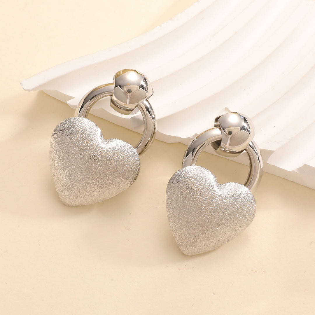 Ladies earrings in elegant heart design All Fashion