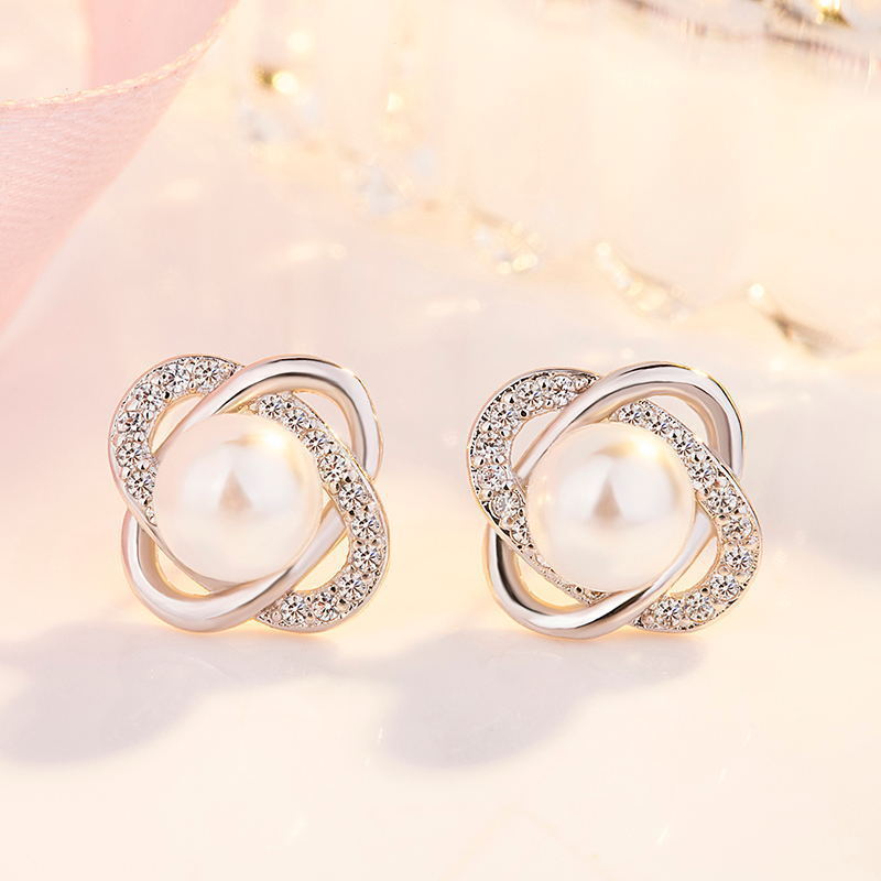 Ladies earrings with artistic pearl design and sparkling zirconia All Fashion