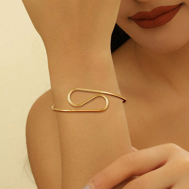 Women's cuff in modern wave pattern All Fashion