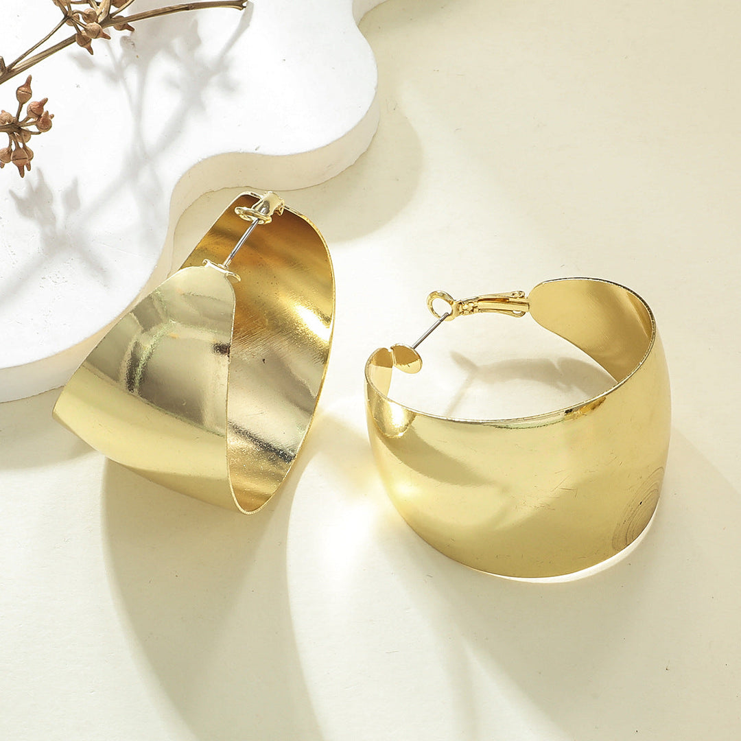 Women's Hanging Earrings in Elegant Wave Pattern All Fashion