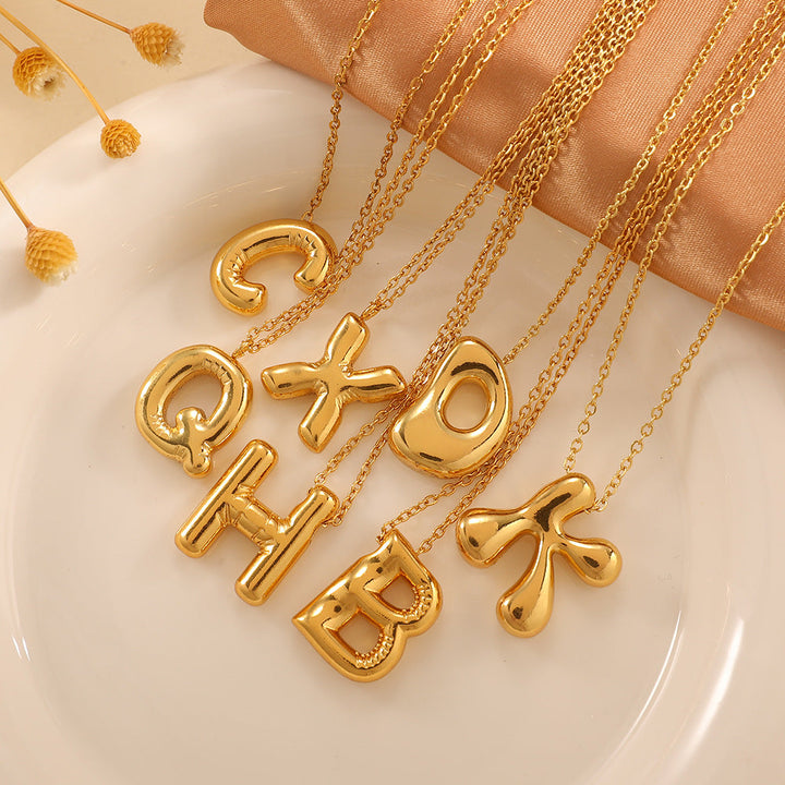Women's necklace with curved letter pendant All Fashion