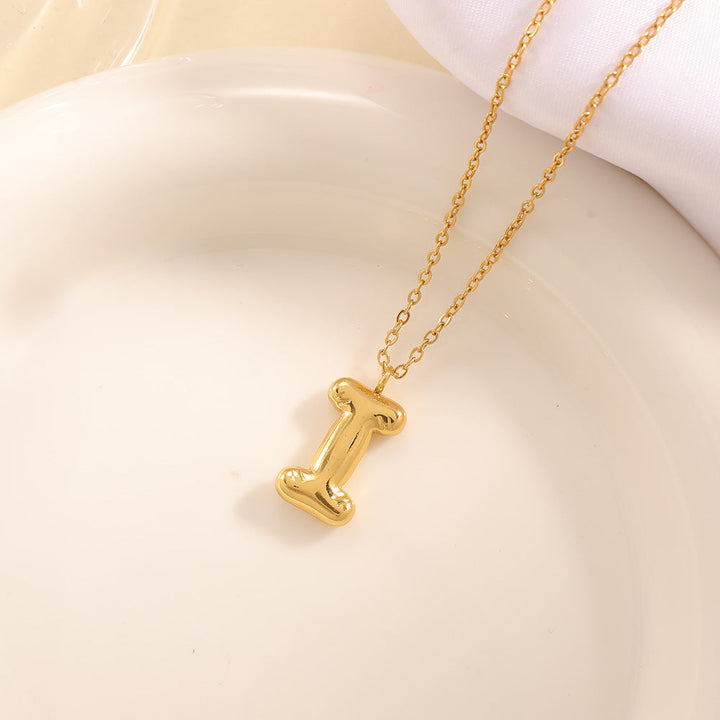 Women's necklace with curved letter pendant All Fashion