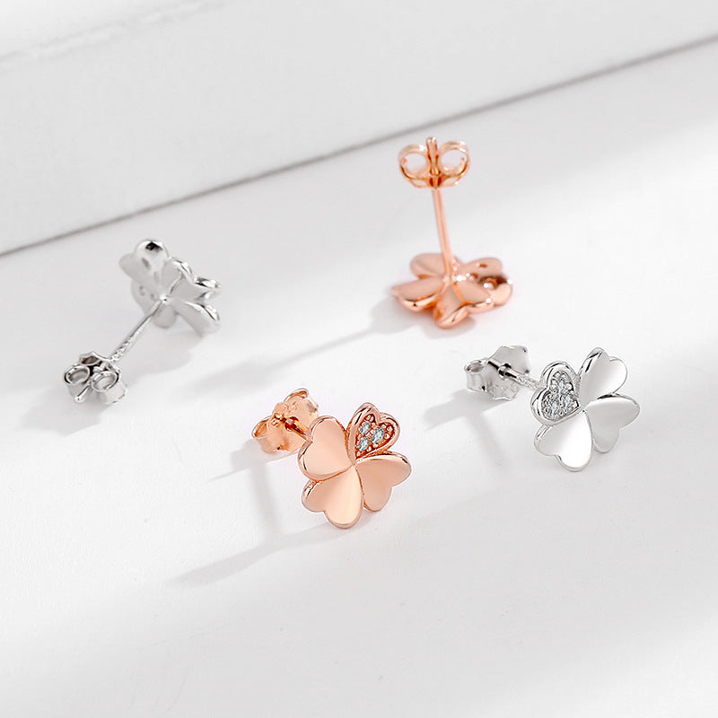 Ladies earrings in modern floral design All Fashion