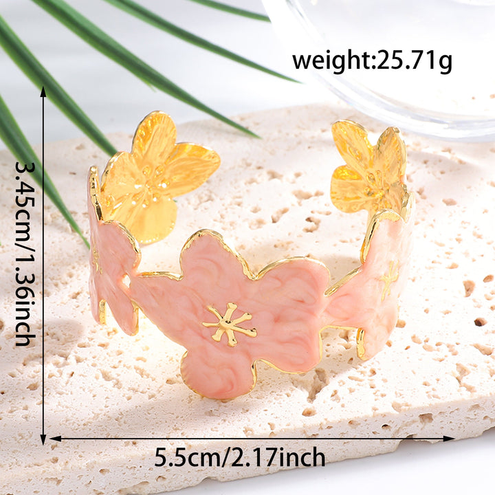 Ladies' bangle with floral motifs All Fashion