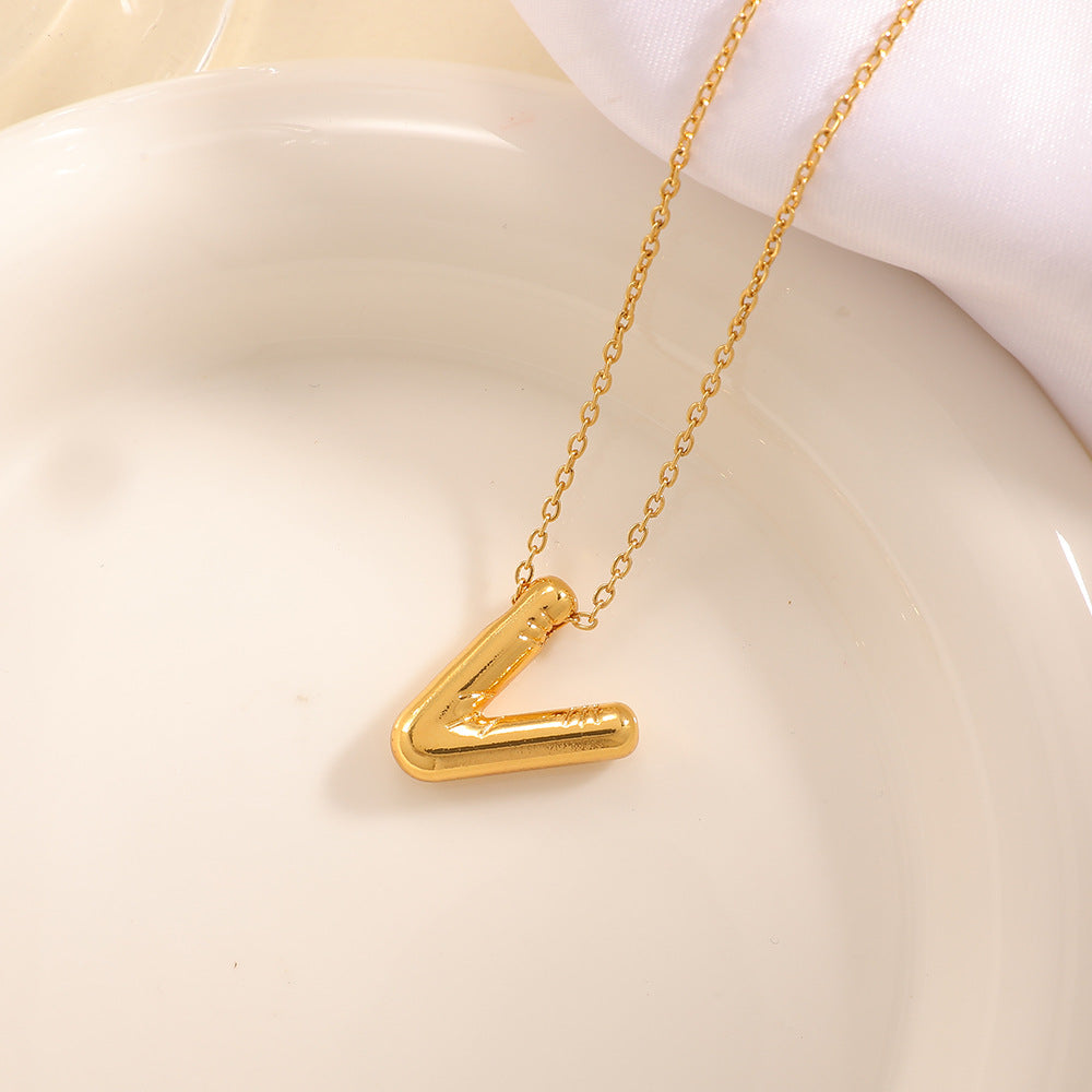 Women's necklace with curved letter pendant All Fashion
