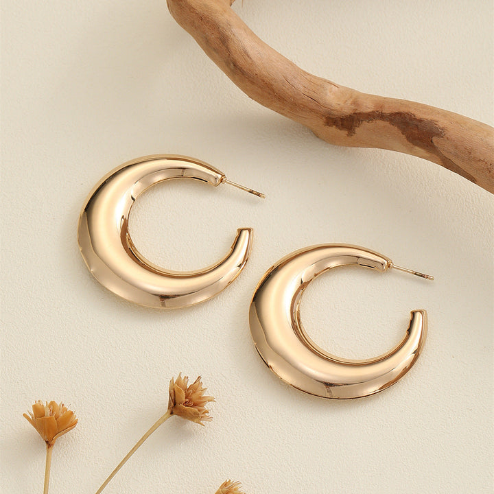 Women's Hanging Earrings in Modern Crescent Design All Fashion
