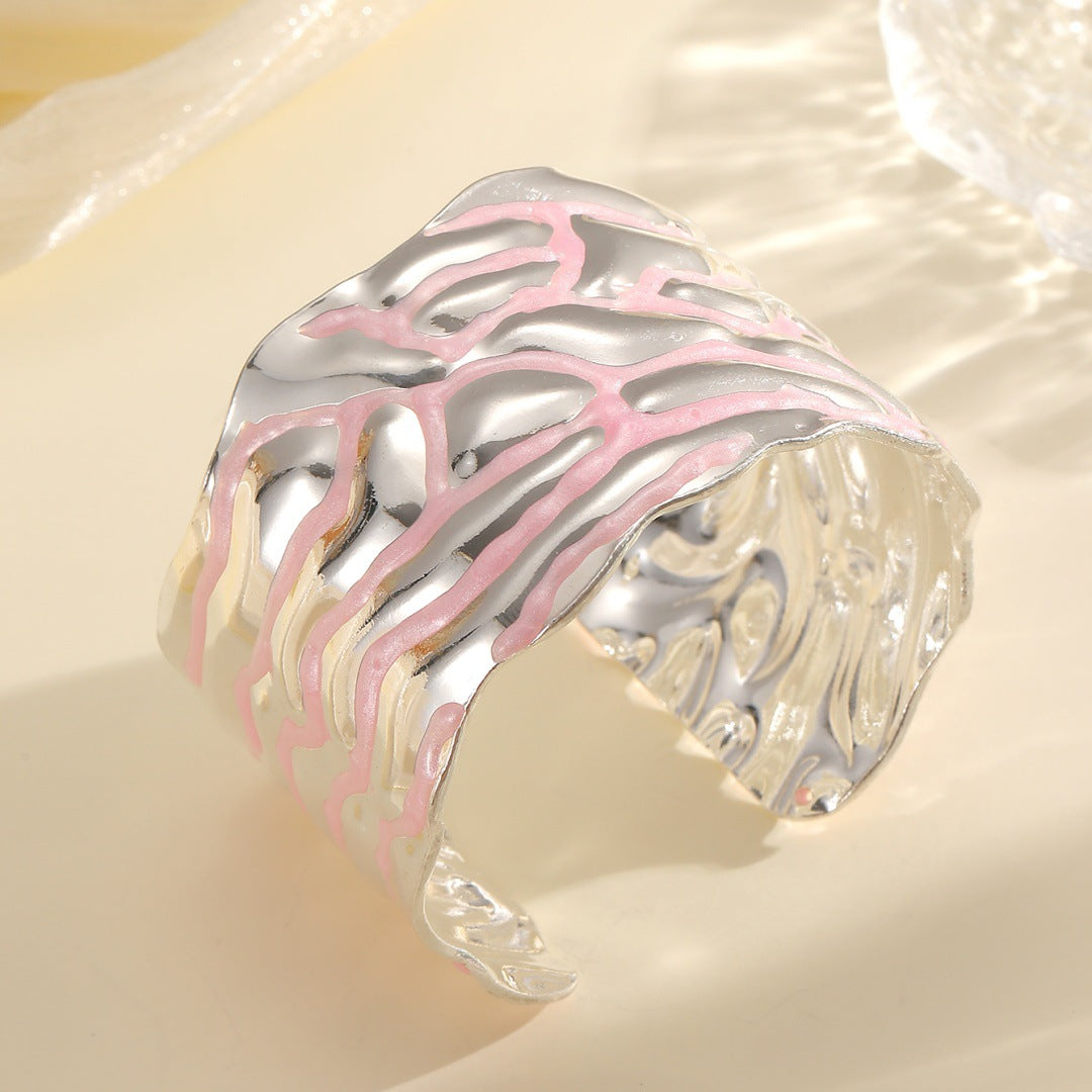 Women Open Bangle with Artistic Wave Pattern All Fashion