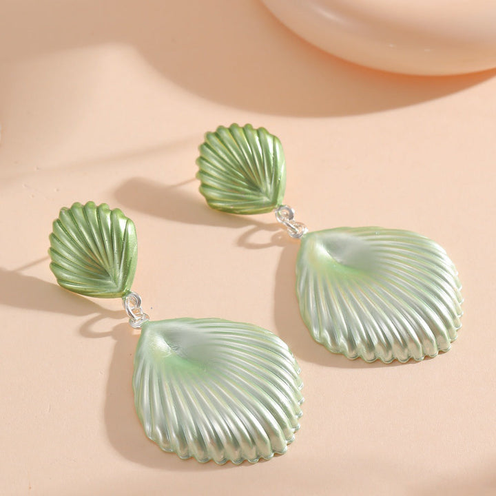 Ladies Hanging Earrings in Elegant Shell Design All Fashion