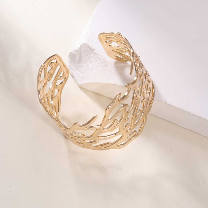 Women's Open Bangle with Elegant Wave Design All Fashion
