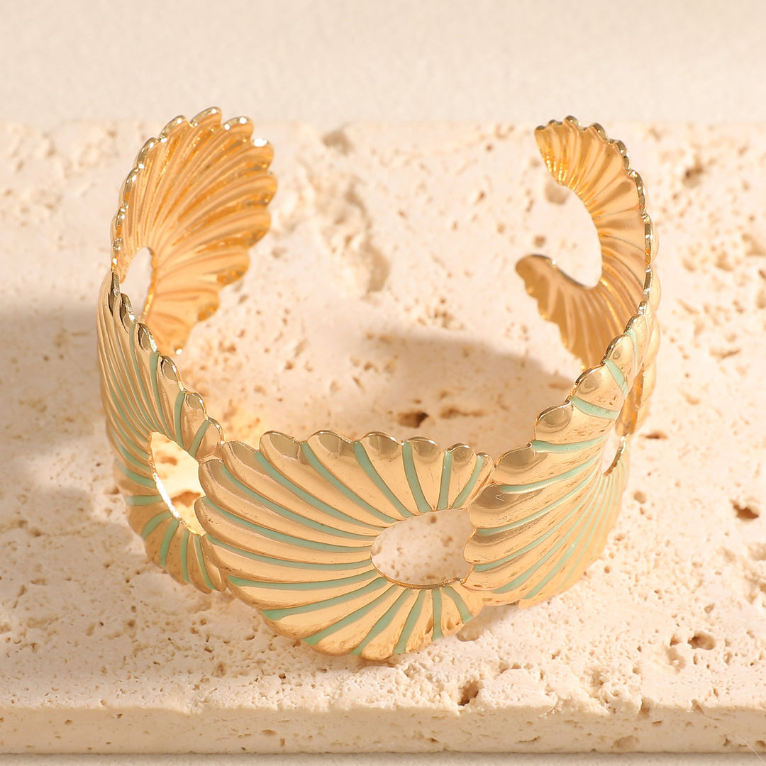 Women's bangle with elegant shell design All Fashion
