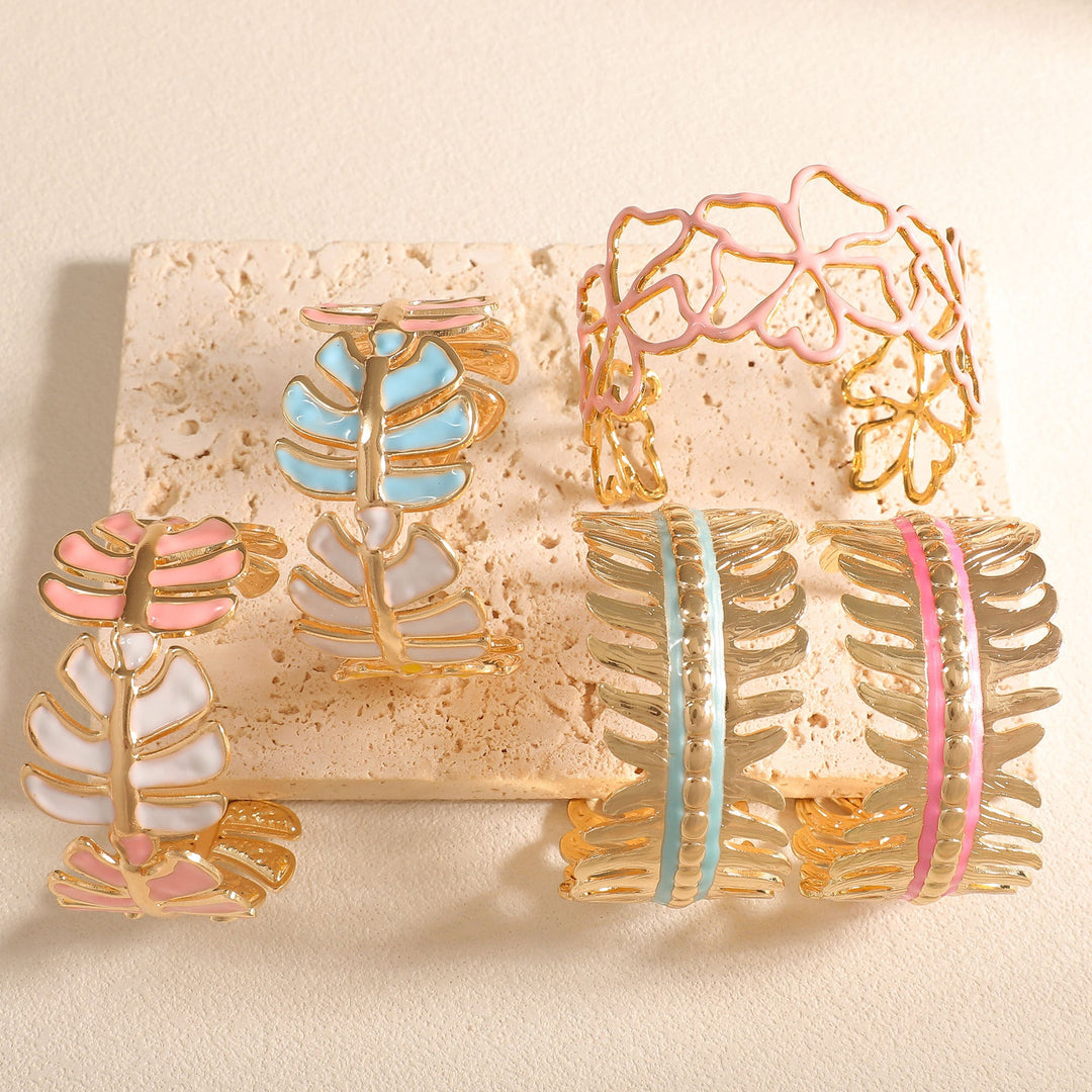 Women Open Bangle in Elegant Leaf Design All Fashion