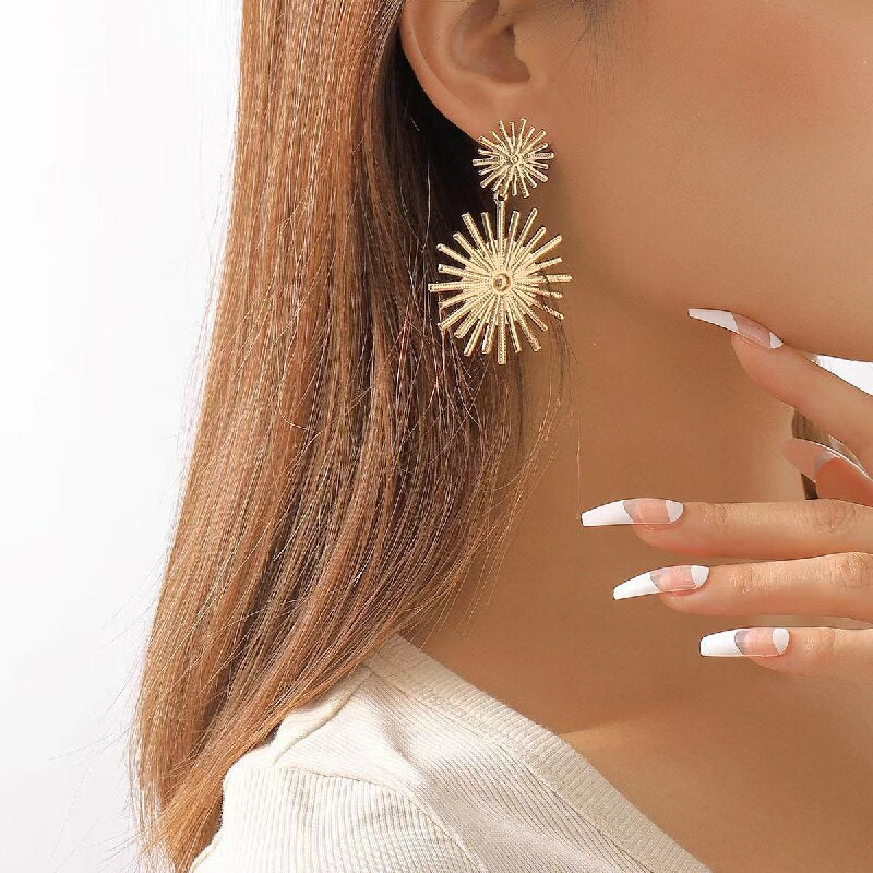 Women's Hanging Earrings in Modern Radiant Design All Fashion