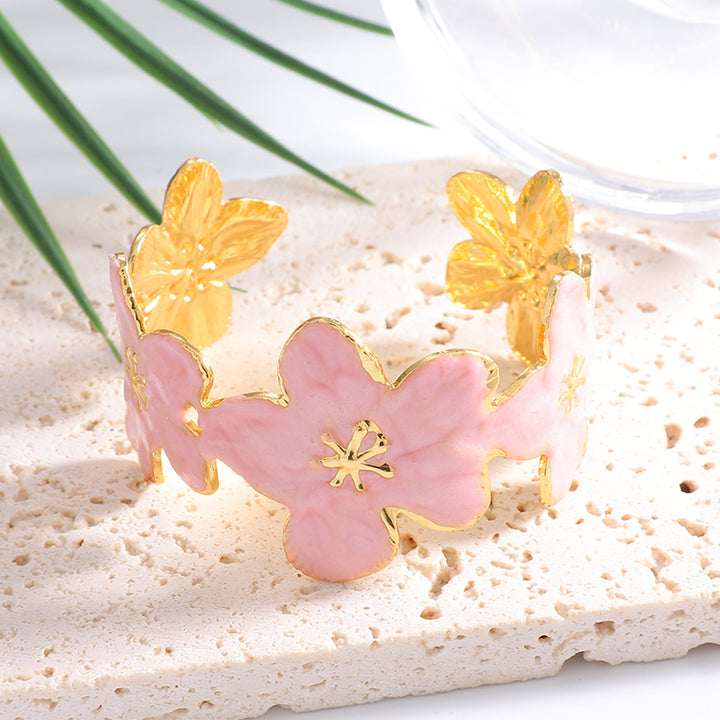 Ladies' bangle with floral motifs All Fashion