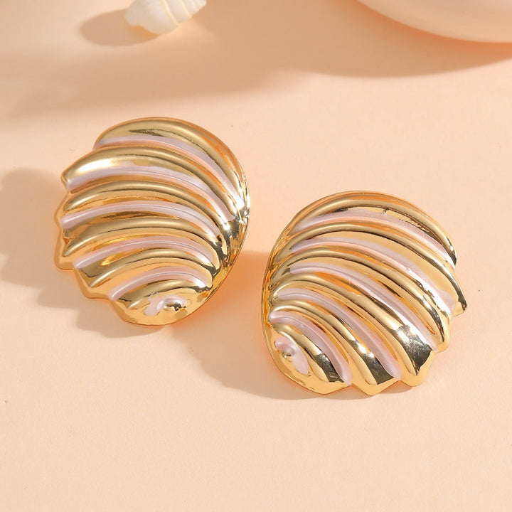 Women's ear clips in maritime shell design All Fashion