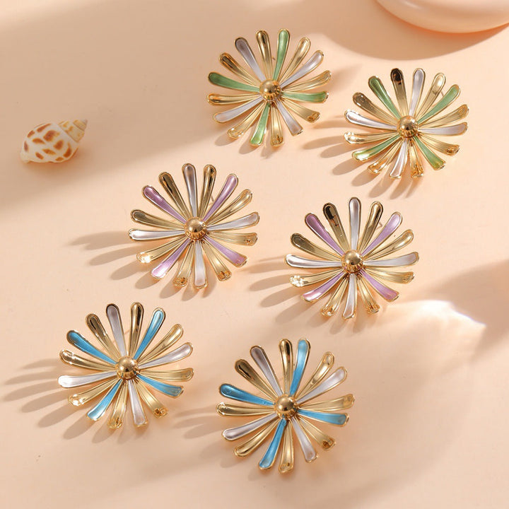 Women’s Flower Earrings in Modern 3D Design All Fashion