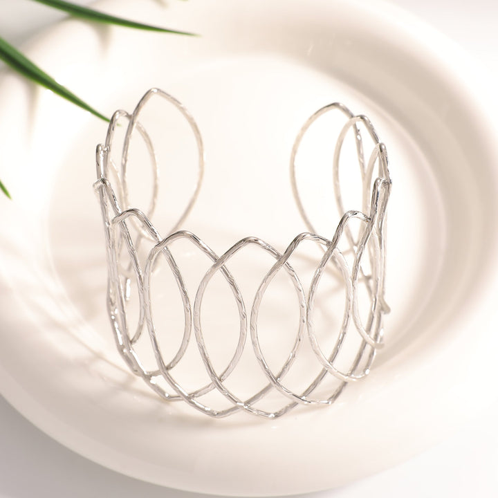 Women Open Bangle with Artfully Curved Design All Fashion