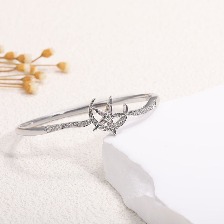 Women's bangle with elegant infinity pattern and sparkling zirconia All Fashion