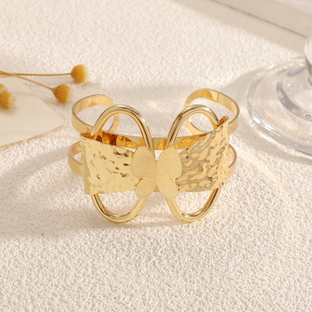 Women's bracelet with ornate butterfly design All Fashion