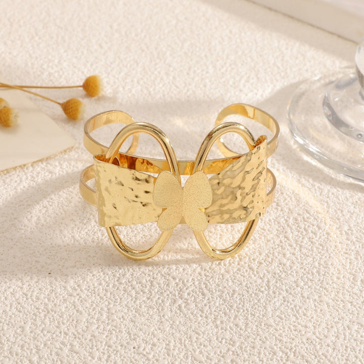 Women's bracelet with ornate butterfly design All Fashion