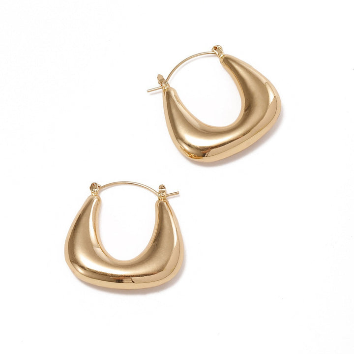 Ladies earrings in a modern, curved design All Fashion