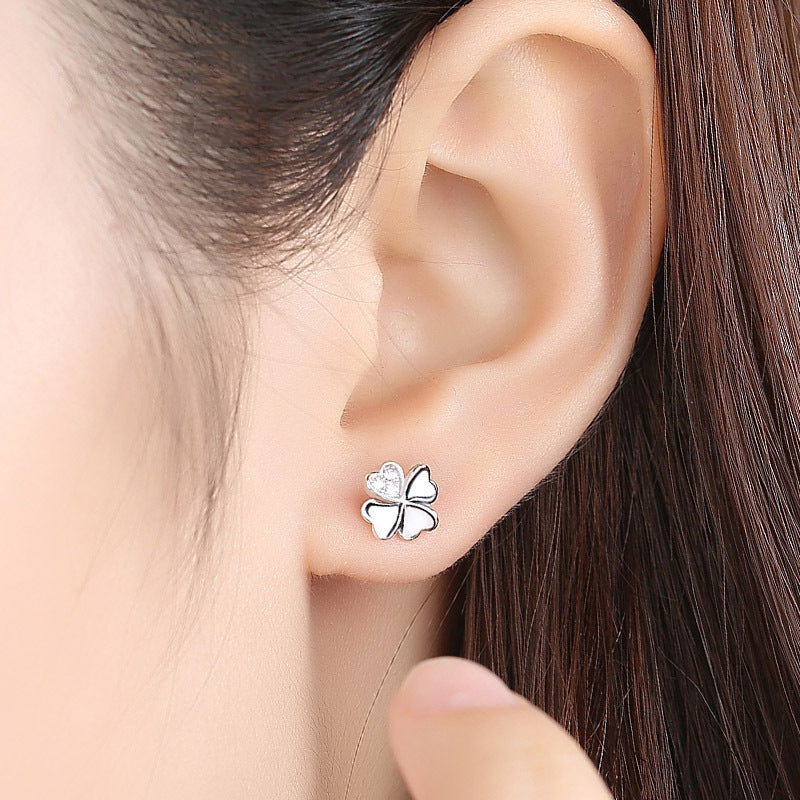 Ladies earrings in modern floral design All Fashion