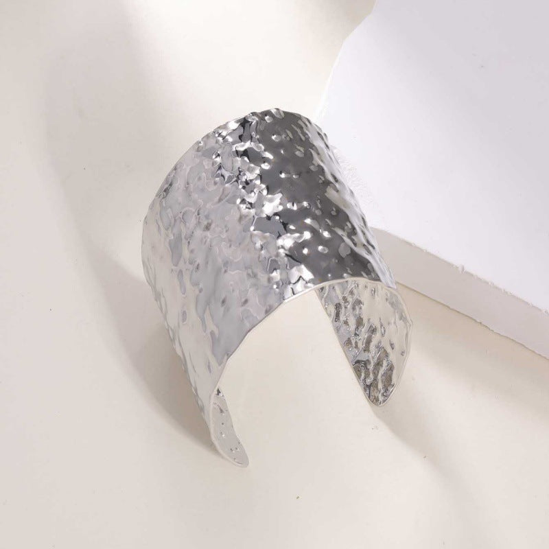 Women's Open Bangle with Elegant Wave Design All Fashion