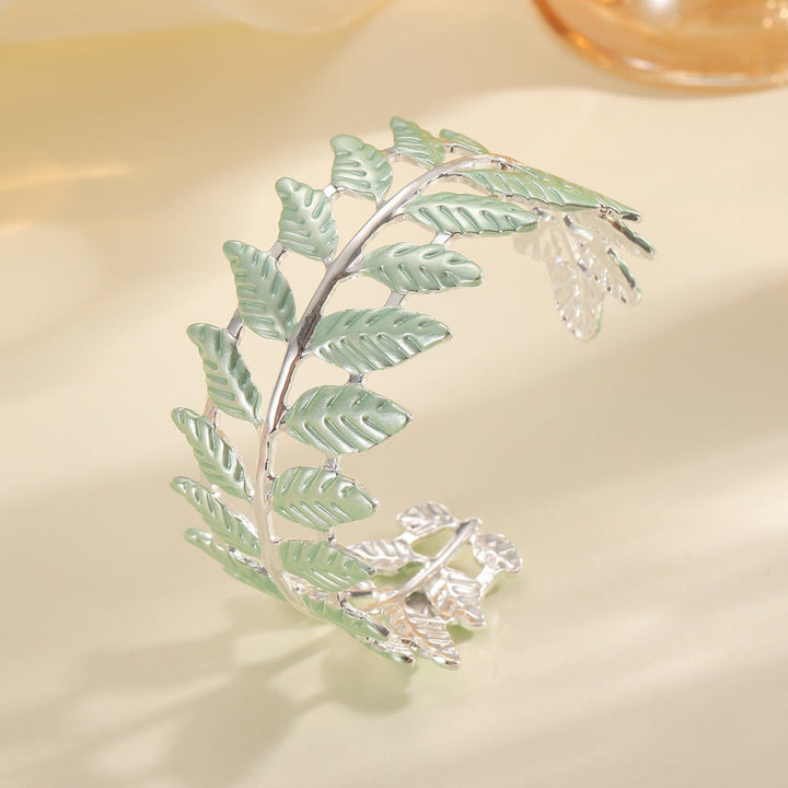 Ladies bracelet in elegant leaf design All Fashion
