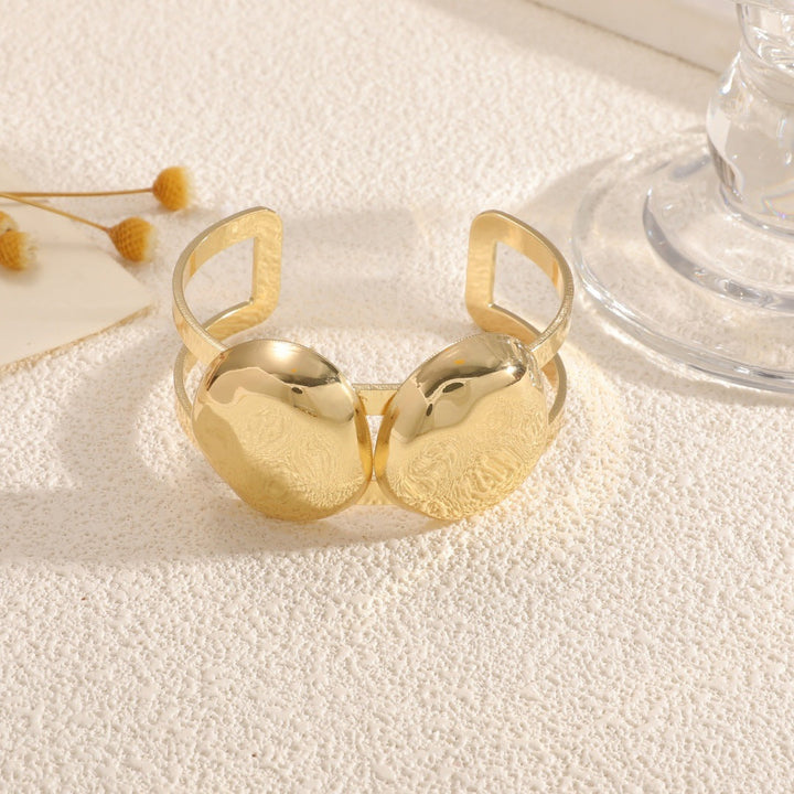 Ladies Open Cuff Bracelet with Elegant, Curved Design All Fashion