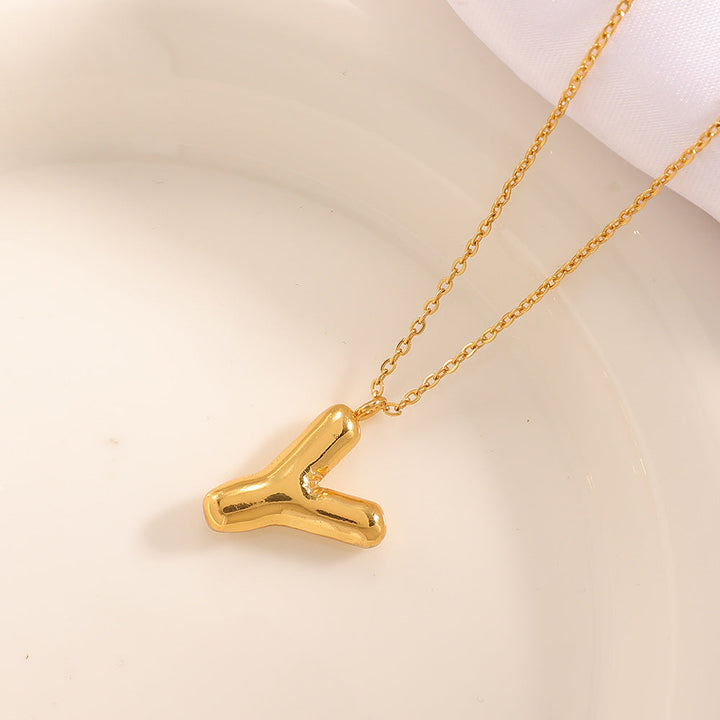 Women's necklace with curved letter pendant All Fashion