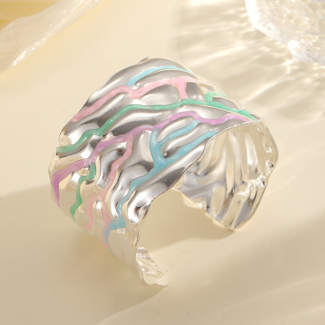 Women Open Bangle with Artistic Wave Pattern All Fashion