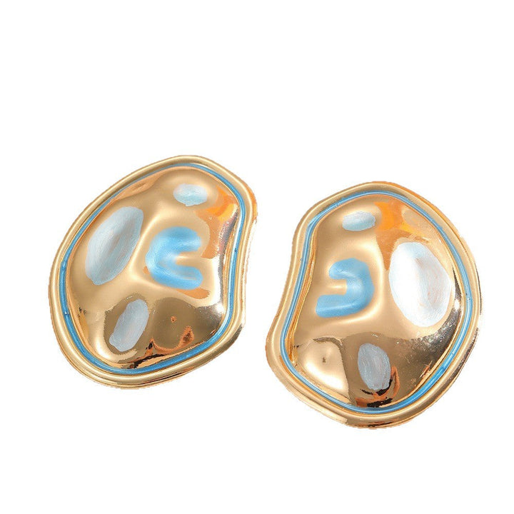 Ladies Hanging Earrings in a modern, organic design All Fashion