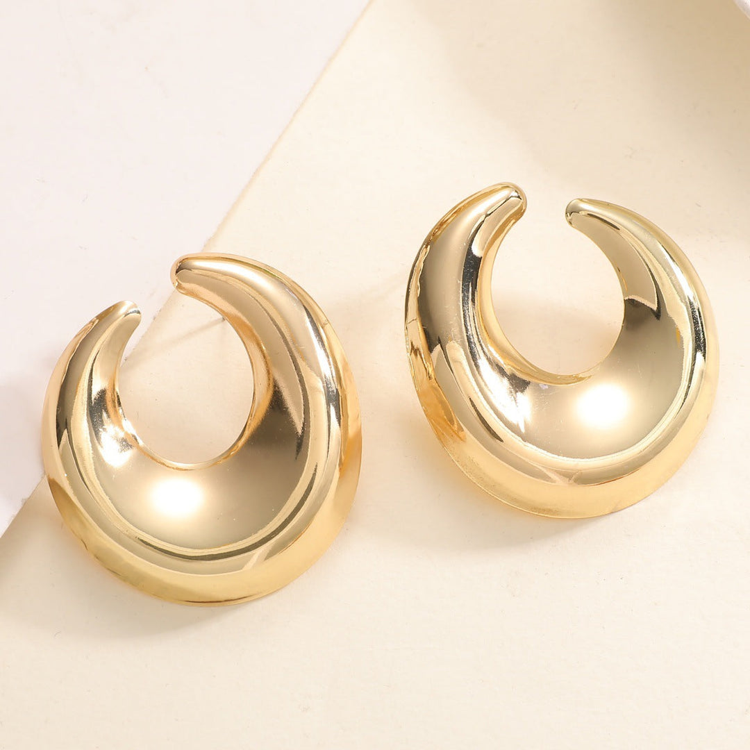 Women's earrings with elegant curved design All Fashion