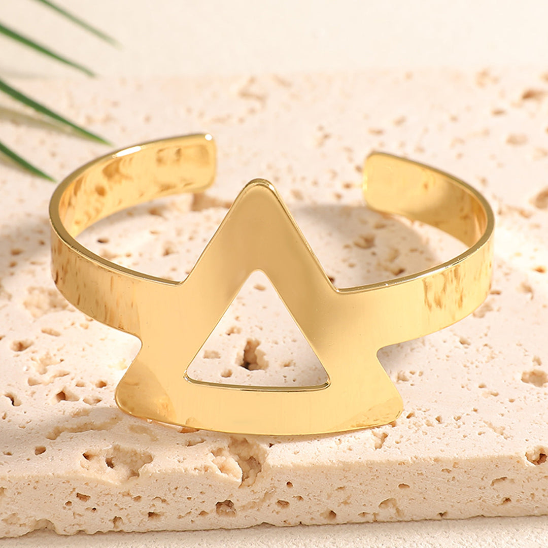 Ladies Open Bangle with Artistic Coral Pattern All Fashion