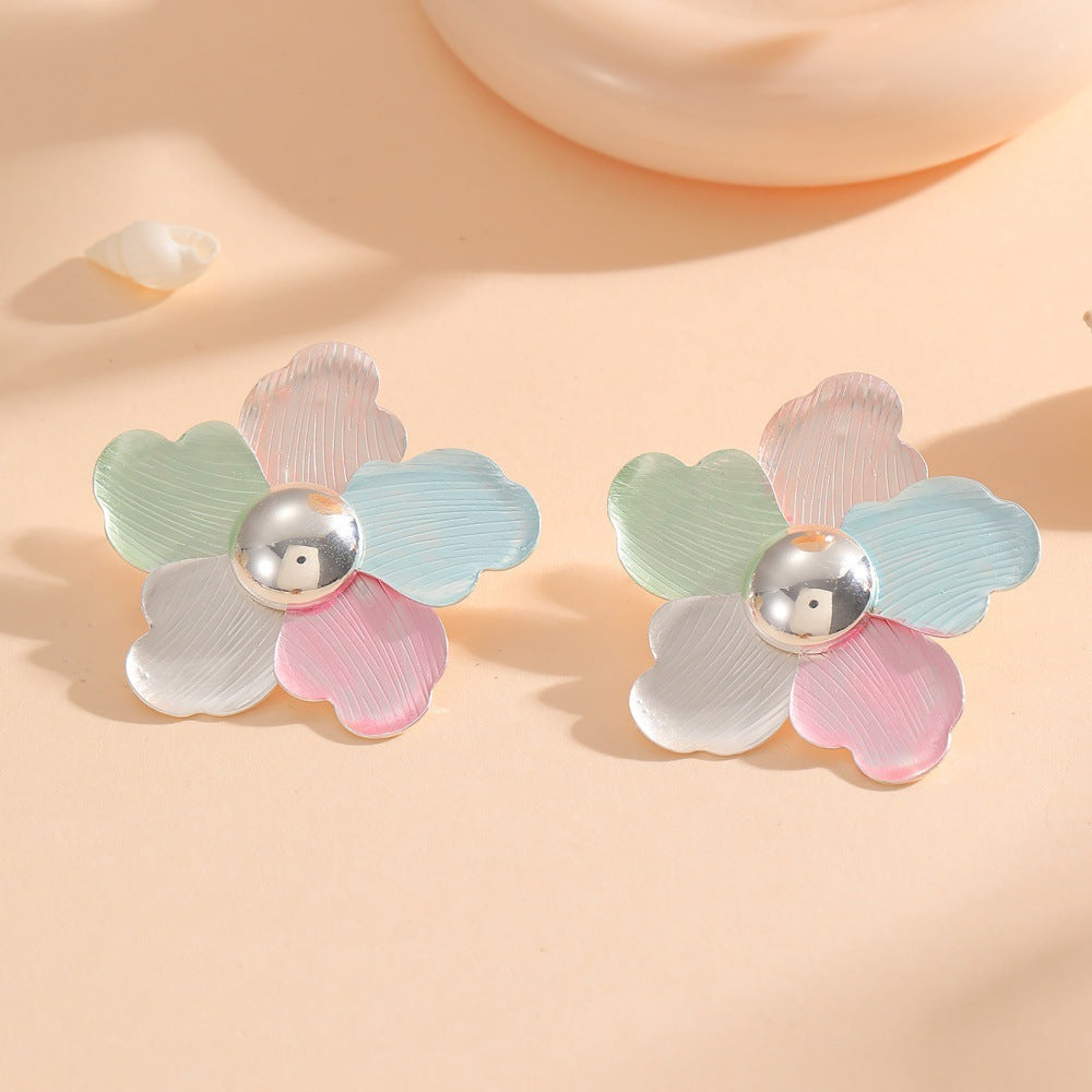 Women's hair clips in playful flower design All Fashion
