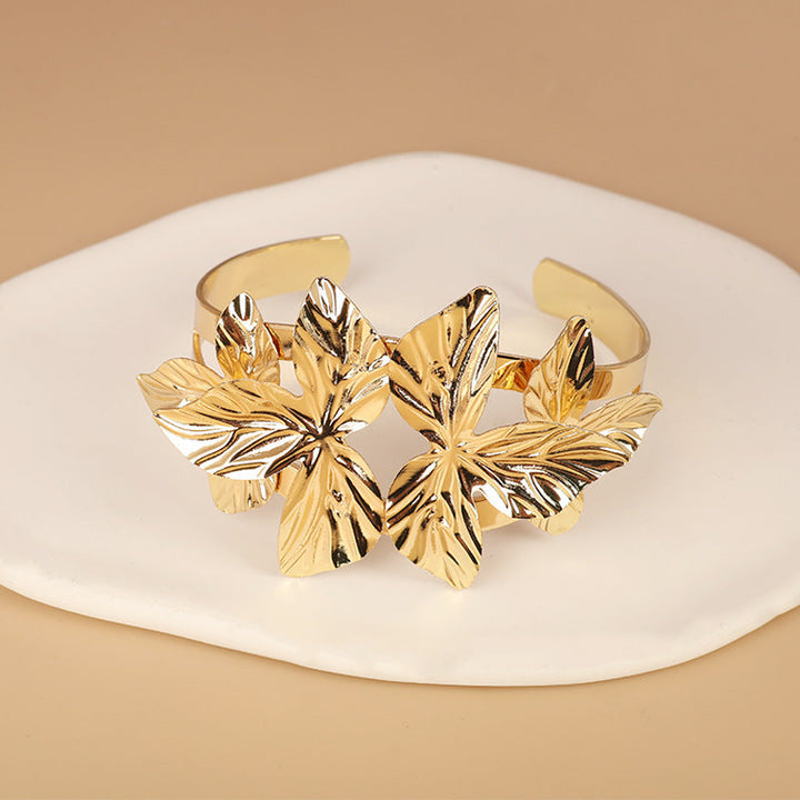 Women's elegant bracelet with artistic floral design All Fashion