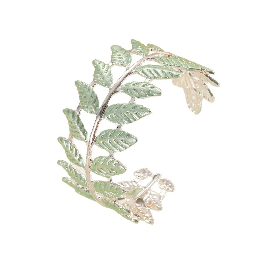 Ladies bracelet in elegant leaf design All Fashion