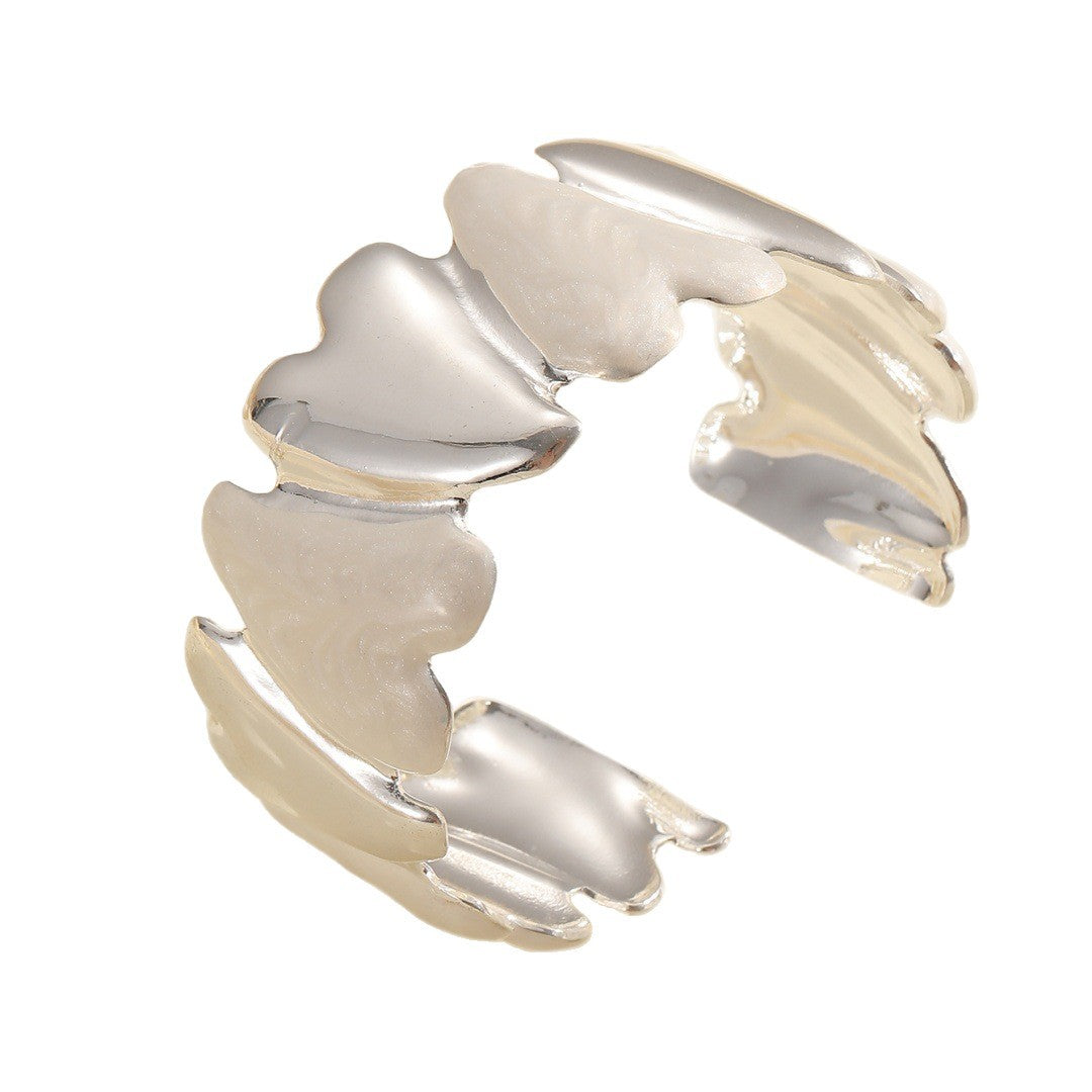 Women's Open Bangle with Modern Design All Fashion