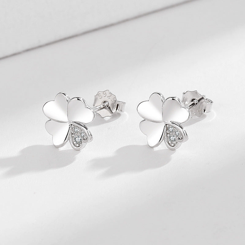 Ladies earrings in modern floral design All Fashion