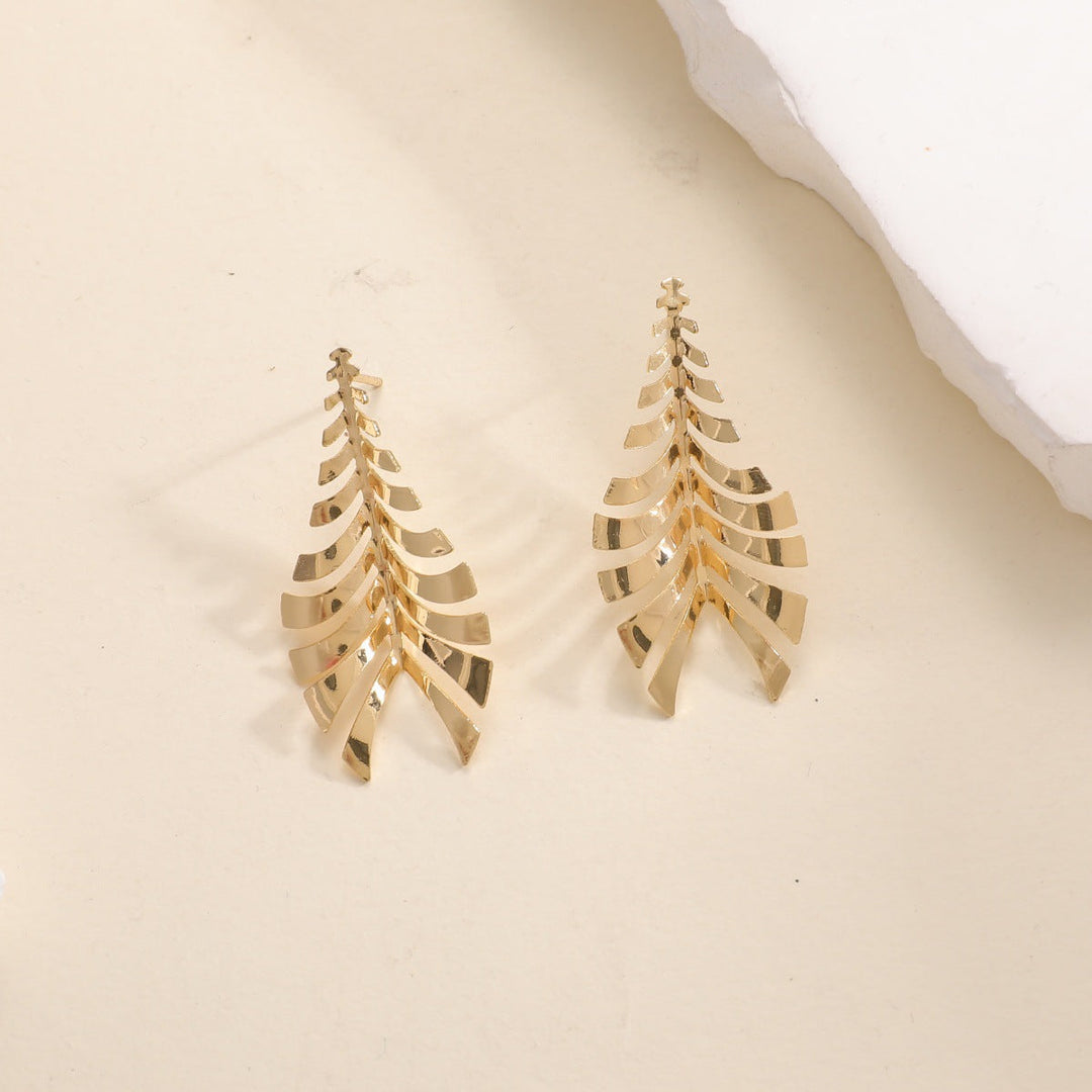 Women Hanging Earrings in Elegant Leaf Design All Fashion