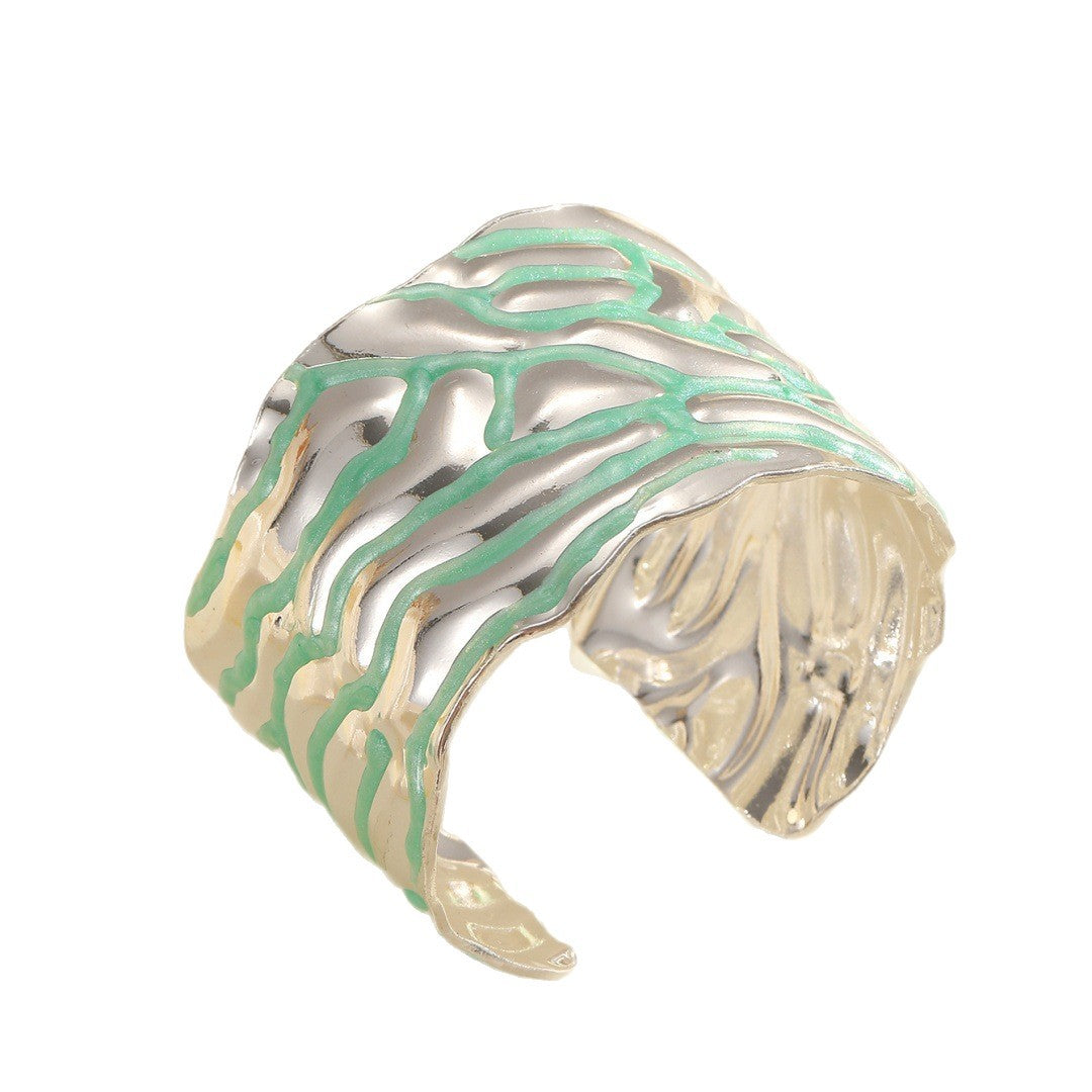 Women Open Bangle with Artistic Wave Pattern All Fashion