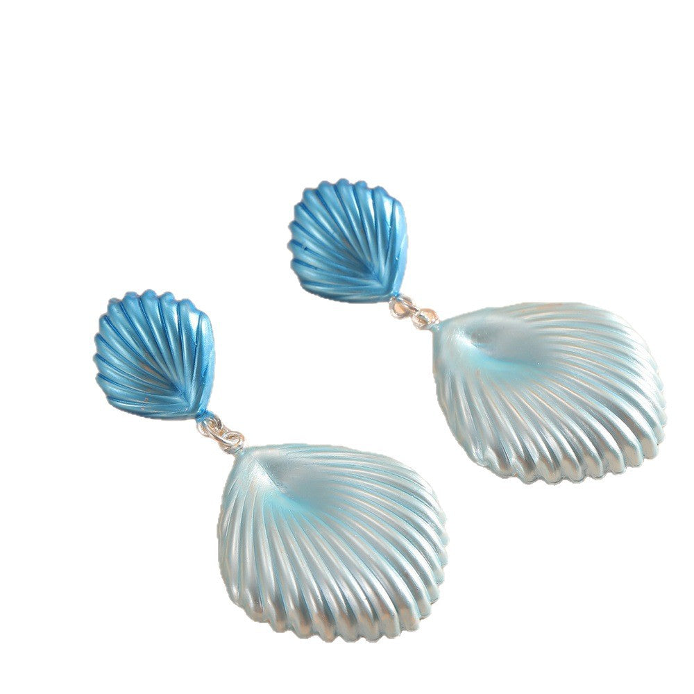 Ladies Hanging Earrings in Elegant Shell Design All Fashion