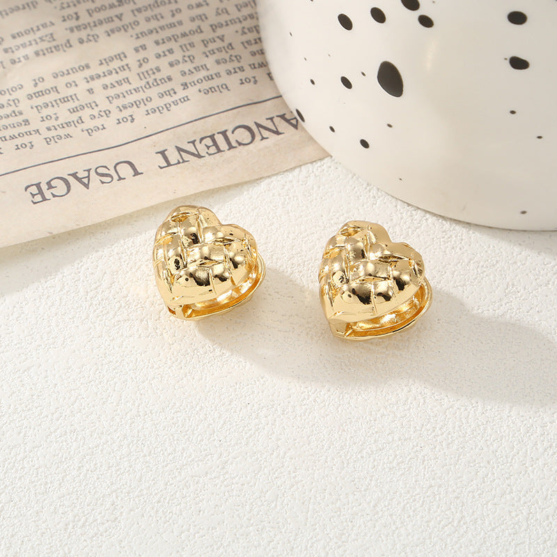 Women's ear clips in elegant shell design All Fashion